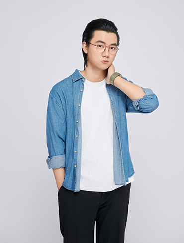 包铭哲